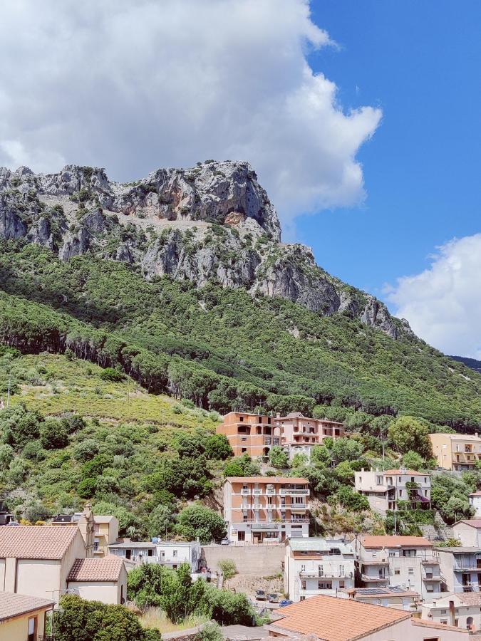 Rooms&Terraces Urzulei Εξωτερικό φωτογραφία